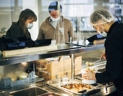 UGent resto's verdelen voedseloverschotten op een duurzame manier