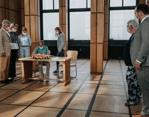 Koning Filip bezoekt met zijn gezin de Boekentoren