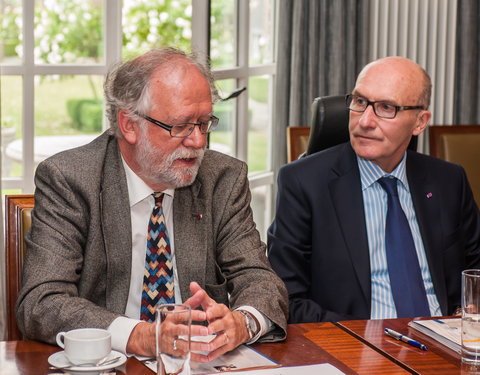 Bezoek Finse ambassadeur en voorstelling van woordenboek Fins-Nederlands/Nederlands-Fins-12817