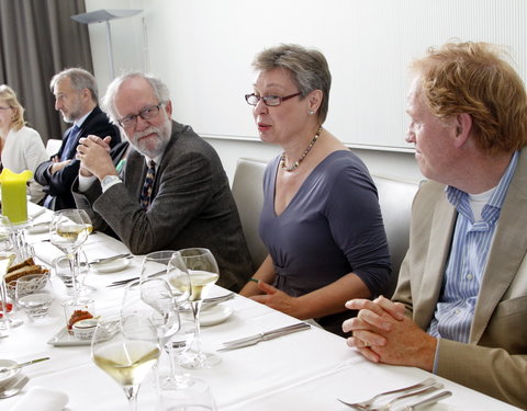 Bezoek Finse ambassadeur en voorstelling van woordenboek Fins-Nederlands/Nederlands-Fins-12827