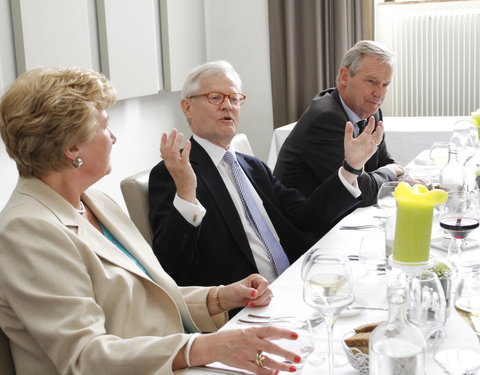 Bezoek Finse ambassadeur en voorstelling van woordenboek Fins-Nederlands/Nederlands-Fins-12832