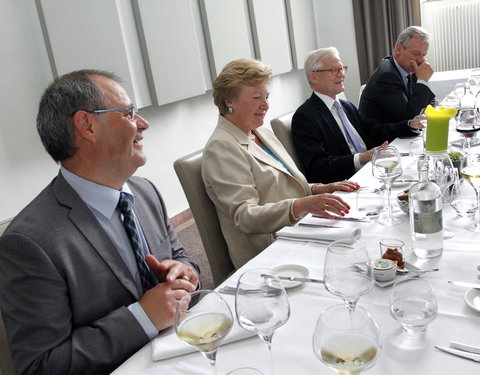 Bezoek Finse ambassadeur en voorstelling van woordenboek Fins-Nederlands/Nederlands-Fins-12833