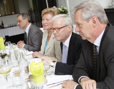 Bezoek Finse ambassadeur en voorstelling van woordenboek Fins-Nederlands/Nederlands-Fins-12838