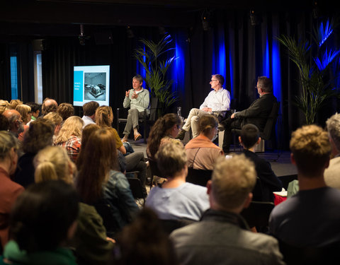 Laatste gespreksavond met Erwin Mortier en Paul Verhaeghe in de reeks 'Lezen in tijden van zorgzaamheid'