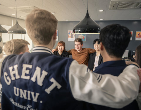 Bezoek Gentse studenten aan hun collega's op de Global Campus in Korea