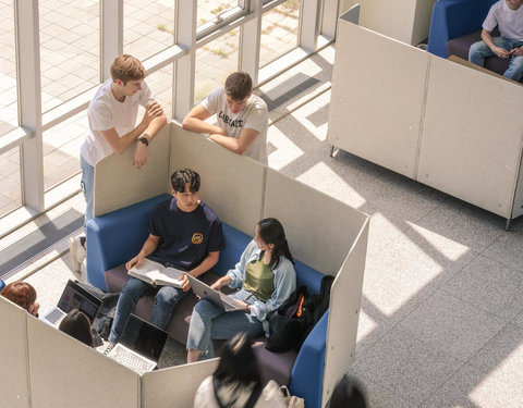 Bezoek Gentse studenten aan hun collega's op de Global Campus in Korea