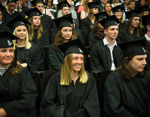 Proclamatie 2021/2022 faculteit Economie en Bedrijfskunde 17u30