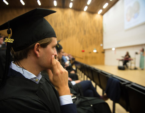 Proclamatie 2021/2022 faculteit Economie en Bedrijfskunde 17u30