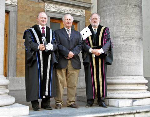 Oudste student van het academiejaar 2006/2007 promoveert in de Geschiendenis-14023