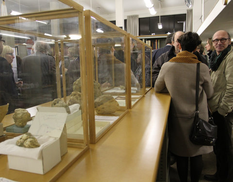 Voorstelling kunstenaarsboek Art(silence) n.a.v. huldiging van prof. Claire Van Damme-1422