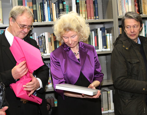 Voorstelling kunstenaarsboek Art(silence) n.a.v. huldiging van prof. Claire Van Damme-1444