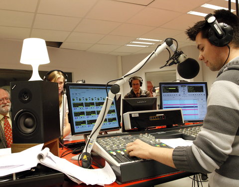 Inhuldiging nieuwe locatie jongerenmedialab Urgent.fm, Stalhof 6-14770