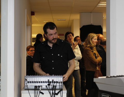 Inhuldiging nieuwe locatie jongerenmedialab Urgent.fm, Stalhof 6-14778