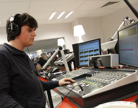 Inhuldiging nieuwe locatie jongerenmedialab Urgent.fm, Stalhof 6-14795