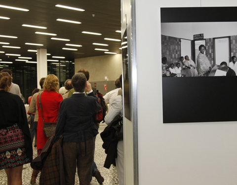 Tentoonstelling en publicatie 'Vanuit de onderbuik' door het International Centre for Reproductive Health (ICRH)-16847