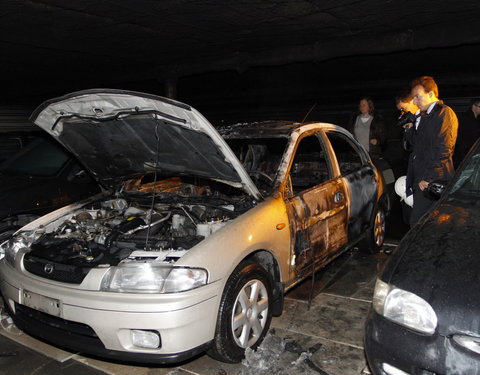 Brandproef in een nagebouwde, ondergrondse parkeergarage op het het terrein van Warringtonfirgent; een uniek experiment door Uni