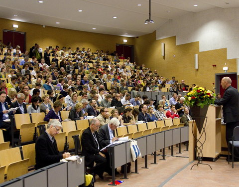 Vijfde Vlaams Geestelijk Gezondheidscongres: geestelijke gezondheid, kiezen en delen-17364