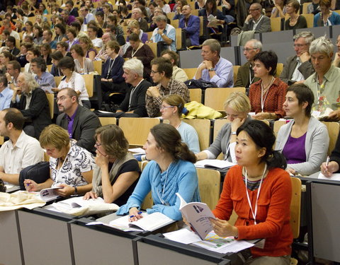 Vijfde Vlaams Geestelijk Gezondheidscongres: geestelijke gezondheid, kiezen en delen-17380