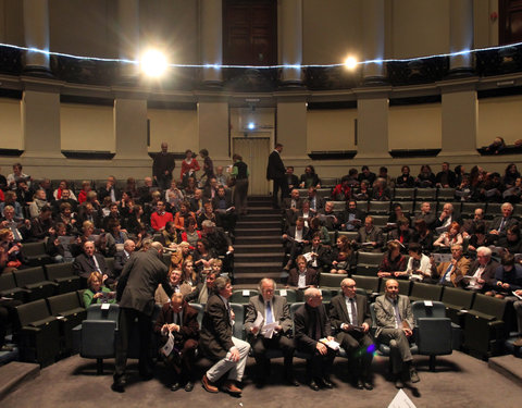 Uitreiking onderscheidingen voor onderwijs, onderzoek en dienstverlening-1783