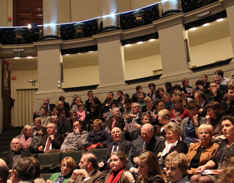 Uitreiking onderscheidingen voor onderwijs, onderzoek en dienstverlening-1787