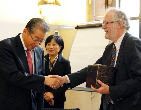 Overleg met delegatie van de  Universiteit van Incheon (UI, Zuid-Korea)-18031