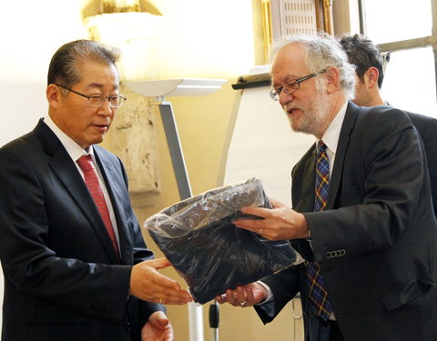 Overleg met delegatie van de  Universiteit van Incheon (UI, Zuid-Korea)-18032