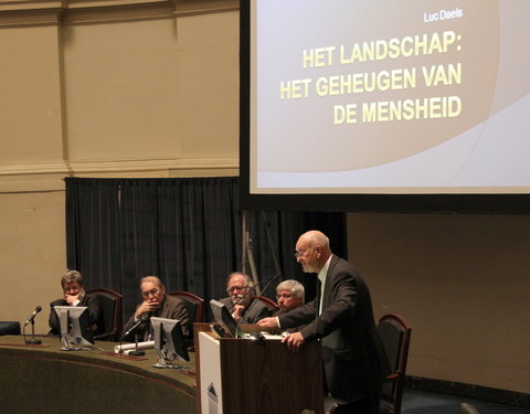 Sarton Leerstoel 2010/2011: lezing door em. prof. Luc Daels met uitreiking van sartonmedaille-18806