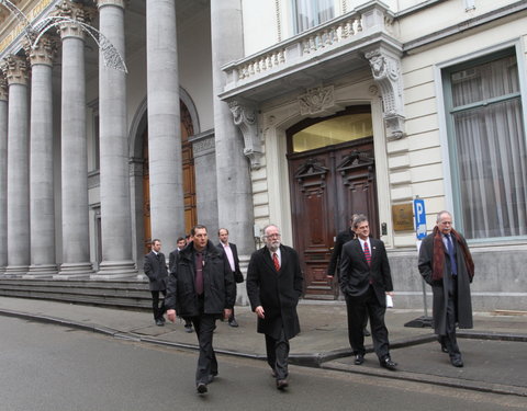 Gastcollege door de ambassadeur van de Verenigde Staten in België in het kader van het vak 'Langetermijnontwikkelingen in de wer