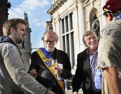 FK Beiaardcantus 2012 op het Sint-Baafsplein-20111