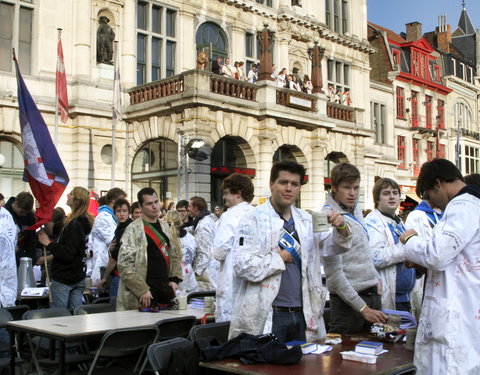 FK Beiaardcantus 2012 op het Sint-Baafsplein-20127