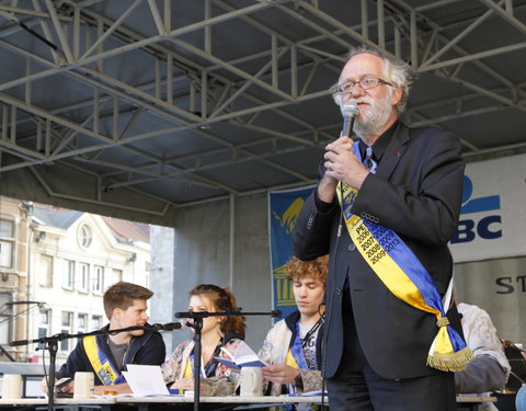 FK Beiaardcantus 2012 op het Sint-Baafsplein-20138