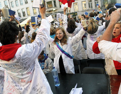 FK Beiaardcantus 2012 op het Sint-Baafsplein-20199