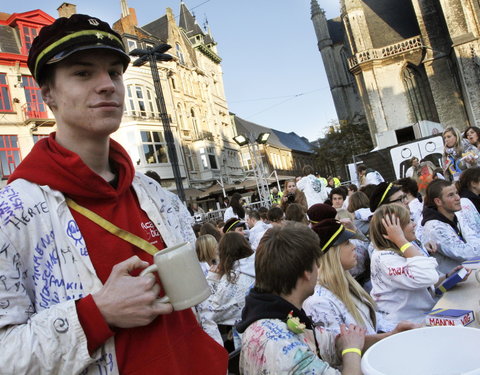 FK Beiaardcantus 2012 op het Sint-Baafsplein-20202