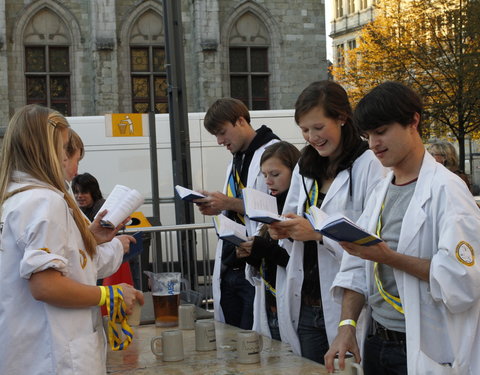 FK Beiaardcantus 2012 op het Sint-Baafsplein-20222