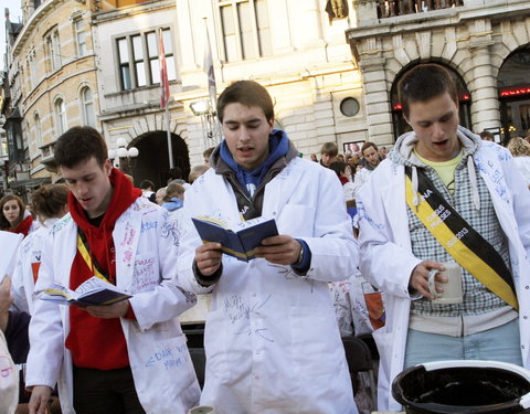 FK Beiaardcantus 2012 op het Sint-Baafsplein-20226