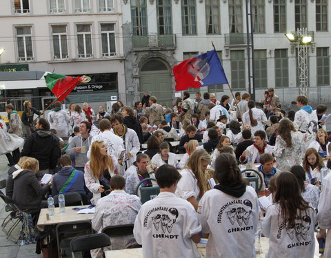 FK Beiaardcantus 2012 op het Sint-Baafsplein-20255