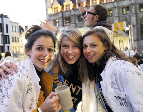 FK Beiaardcantus 2012 op het Sint-Baafsplein-20285