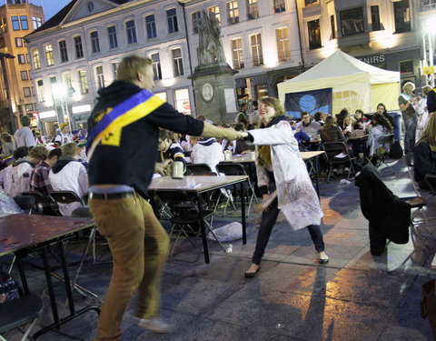 FK Beiaardcantus 2012 op het Sint-Baafsplein-20291