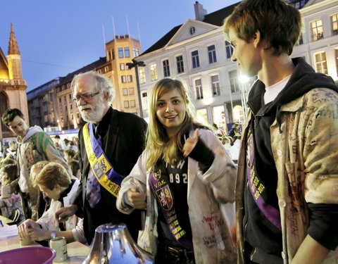 FK Beiaardcantus 2012 op het Sint-Baafsplein-20295