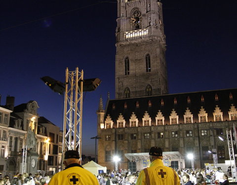 FK Beiaardcantus 2012 op het Sint-Baafsplein-20327