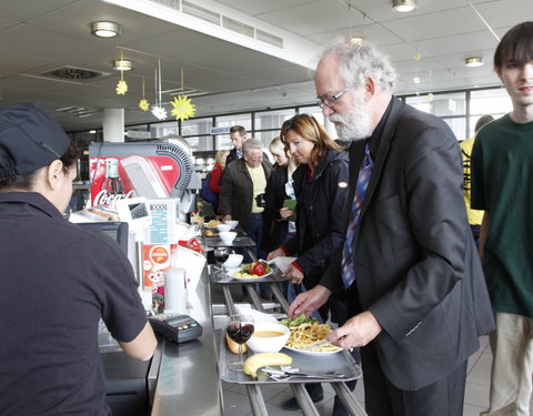 Omgekeerde dag aan de UGent: studentenrestaurants serveren elke donderdag 3 vegetarische maaltijden en 1 vlees- of vismaaltijd-2