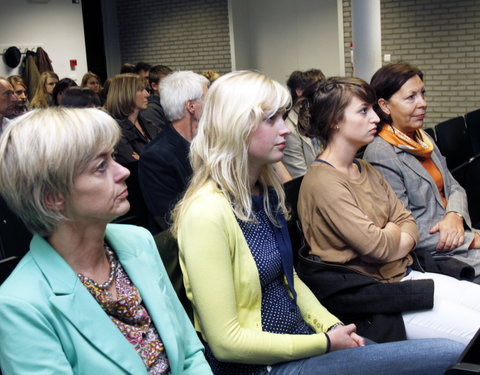 Uitreiking certificaten topstudenten bachelor Diergeneeskunde-20546