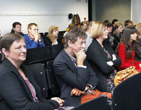 Uitreiking certificaten topstudenten bachelor Diergeneeskunde-20547