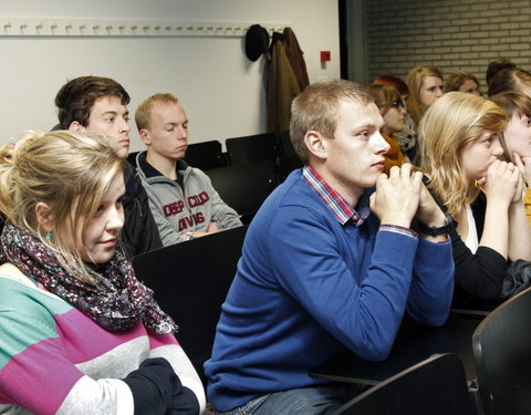 Uitreiking certificaten topstudenten bachelor Diergeneeskunde-20549