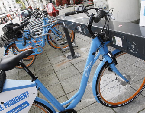 Officiële indienststelling van elektrische oplaadeilanden aan het Olympus fietsstation Zuid (Wilsonplein) en in het UGent rector