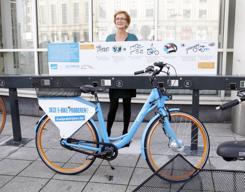 Officiële indienststelling van elektrische oplaadeilanden aan het Olympus fietsstation Zuid (Wilsonplein) en in het UGent rector