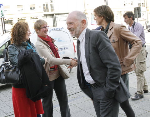 Officiële indienststelling van elektrische oplaadeilanden aan het Olympus fietsstation Zuid (Wilsonplein) en in het UGent rector