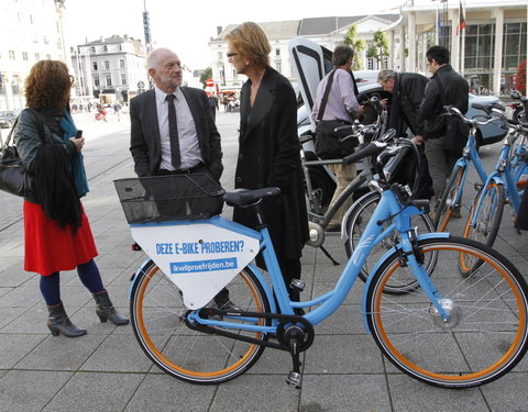 Officiële indienststelling van elektrische oplaadeilanden aan het Olympus fietsstation Zuid (Wilsonplein) en in het UGent rector