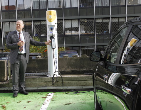 Officiële indienststelling van elektrische oplaadeilanden aan het Olympus fietsstation Zuid (Wilsonplein) en in het UGent rector