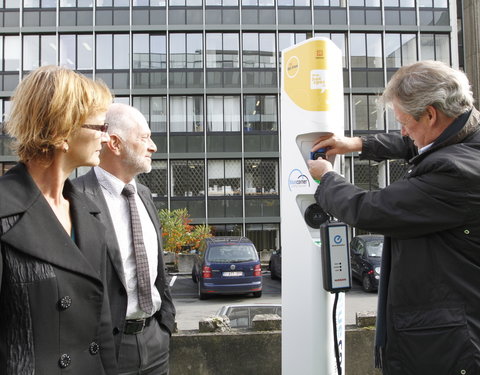 Officiële indienststelling van elektrische oplaadeilanden aan het Olympus fietsstation Zuid (Wilsonplein) en in het UGent rector